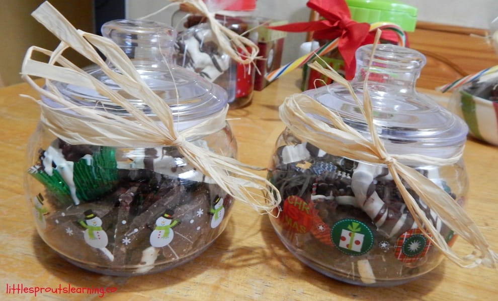 yummy homemade candy packaging, two inexpensive clear plastic jars for gift packaging