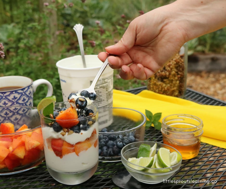 yogurt parfait with fruit, yogurt, honey and granola