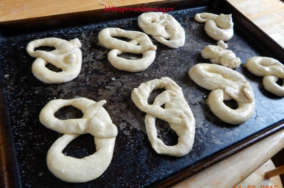 homemade pretzles-cooking with kids