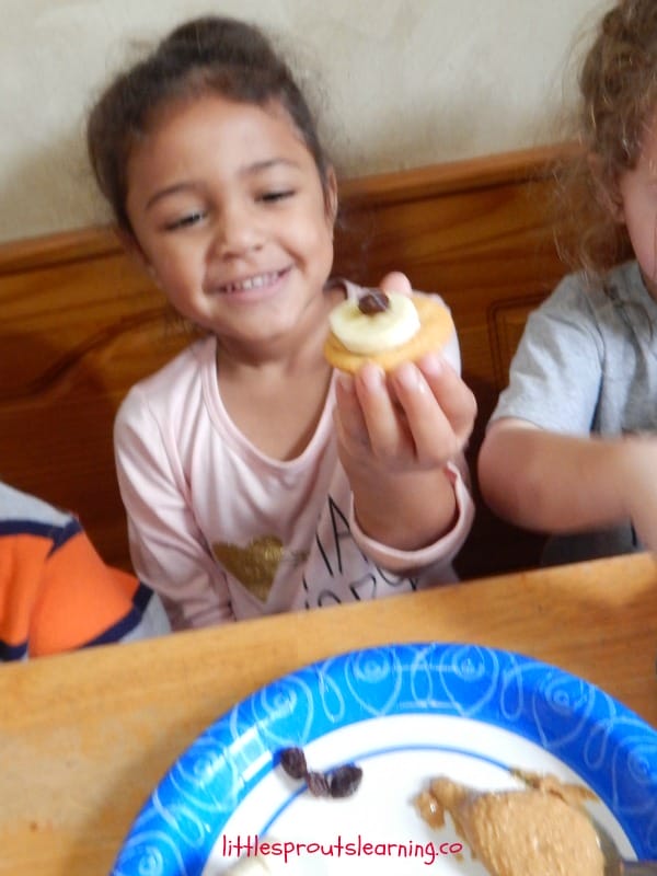 Are you tired of the same ole snacks for kids and wish you had new inspiration for healthy snacks you can feel good about serving?