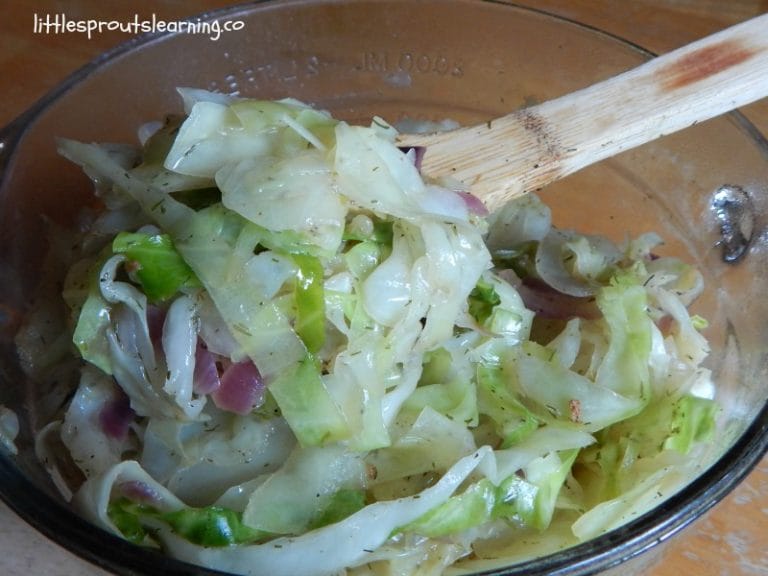 Wanna make THE BEST cabbage recipe ever? If you think you don’t like cabbage, I bet if you tried this you would change your mind.