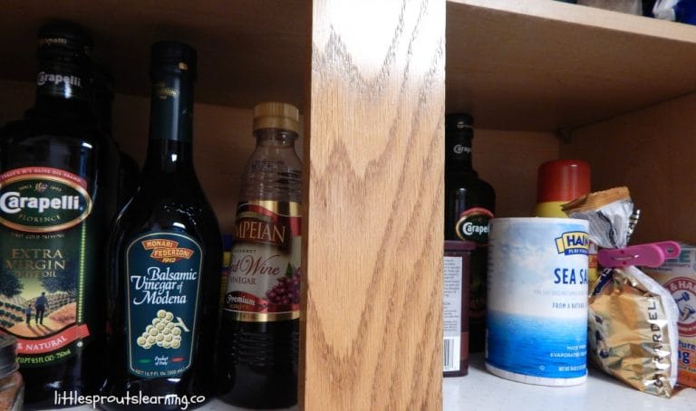 Pantry cooking can save you time and money but what can you really make with dry goods? Check out these quick and easy pantry meals. 