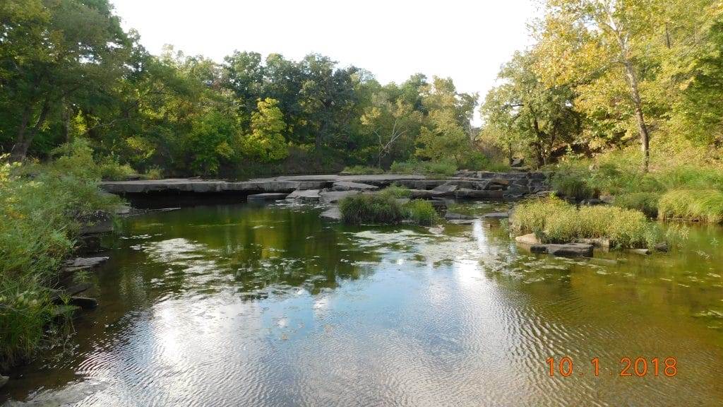 osage state park in pawhuska, flat rocks in waterfall area