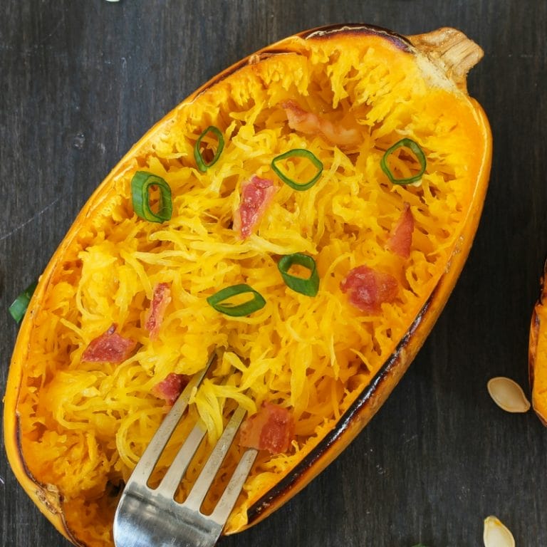 Getting dinner on the table fast is a must for busy families. Quick dinner ideas are a lifesaver and with these meatless meals you'll never miss the meat!