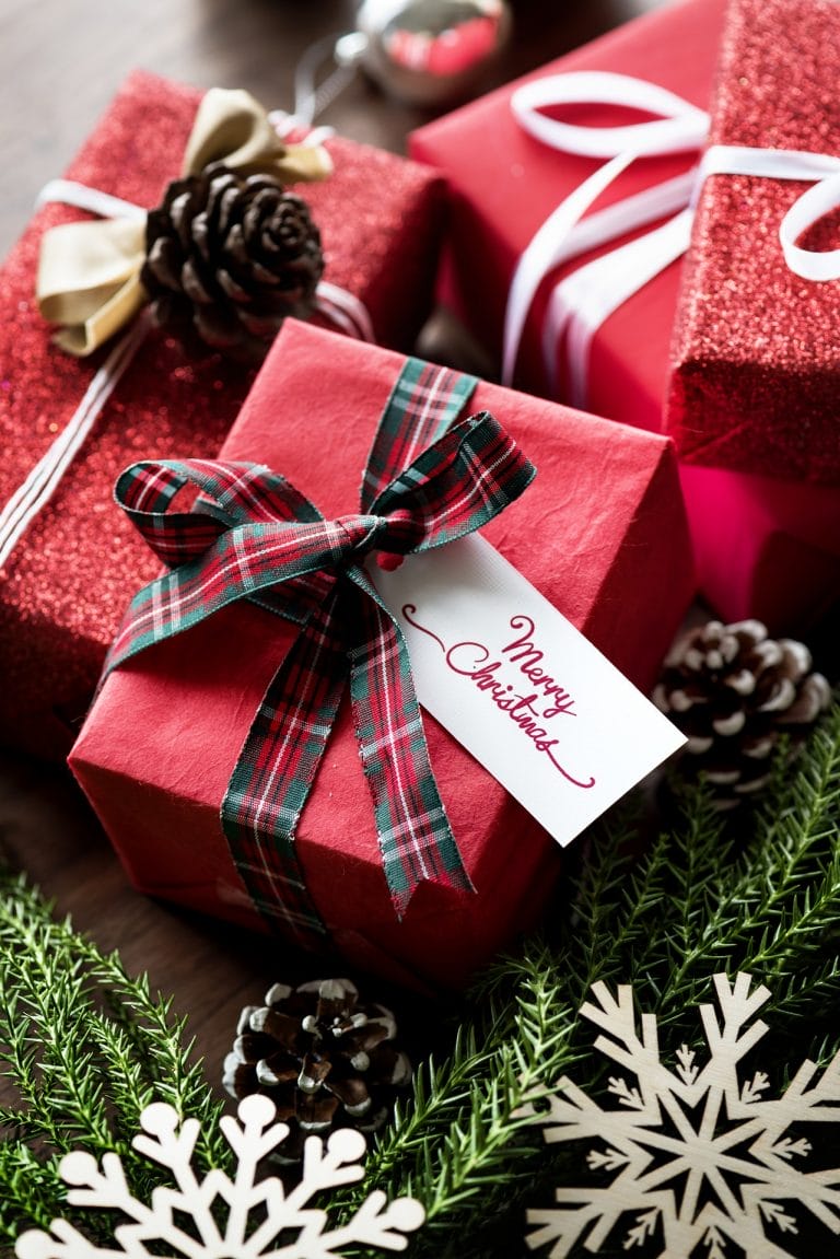 Everything you need to handle your Christmas list in one place with unique Christmas gift ideas! The ultimate list of thoughtful gifts for everyone.