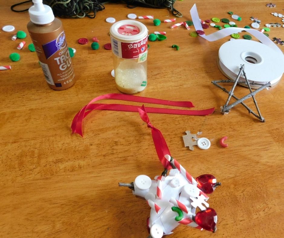 There’s nothing better than being able to rummage around the house to find things kids can make. I love these twig star ornaments that you can make with sticks from the yard.