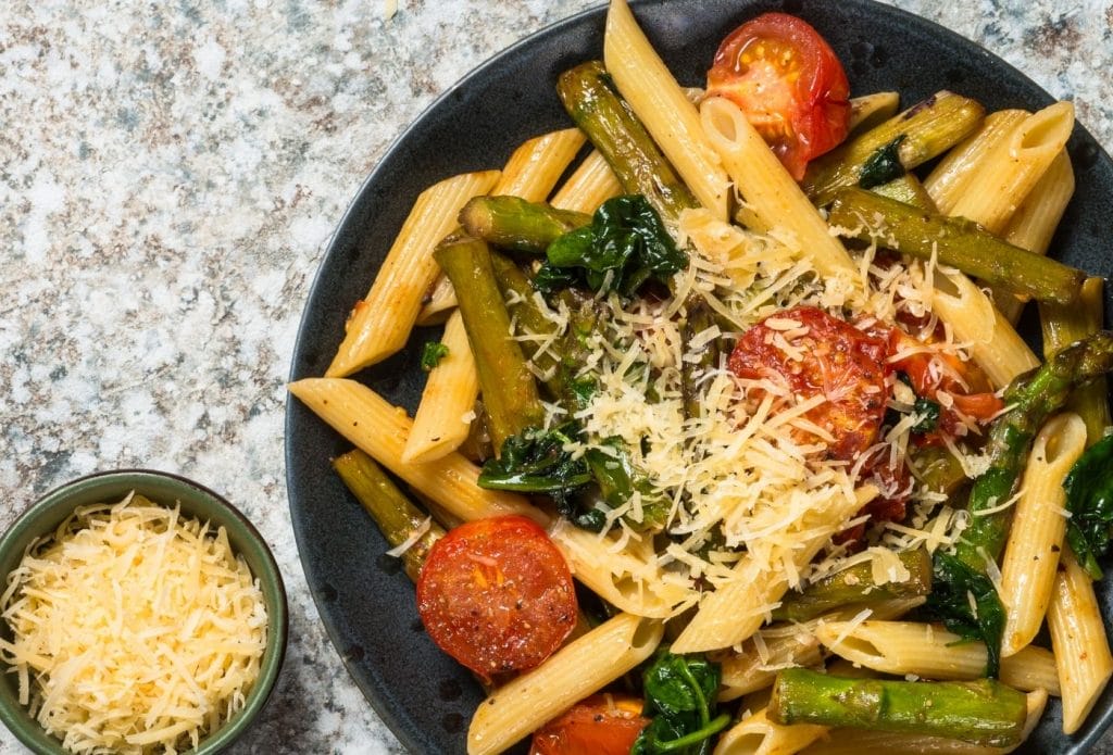 Pasta and vegetables in a bowl