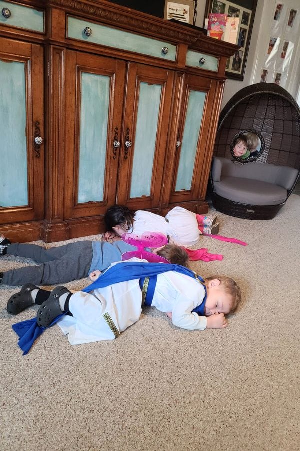 kids acting out shakespeare's A Mid Summer Night's Dream Play