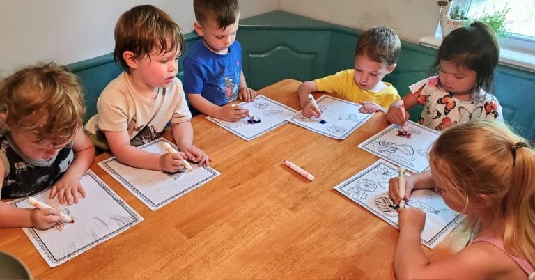 kids making frida kahlo projects